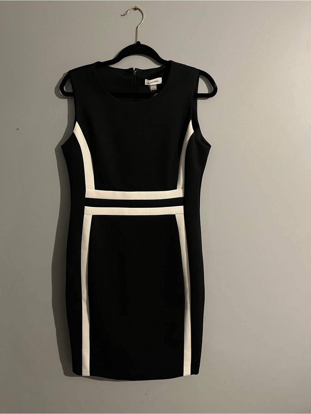Calvin Klein Black and White Sleeveless Sheath Dress size 12 office career